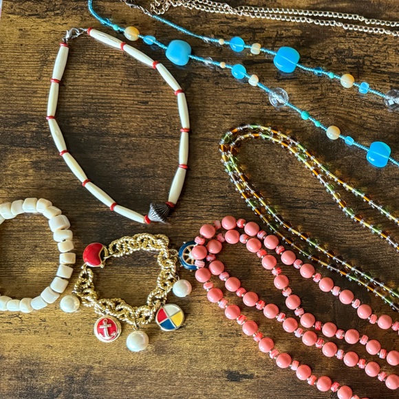 LOT of vintage jewelry. - Picture 15 of 15